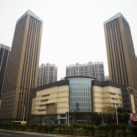 Guangzhou Yi Long International Apartment Bagian luar foto