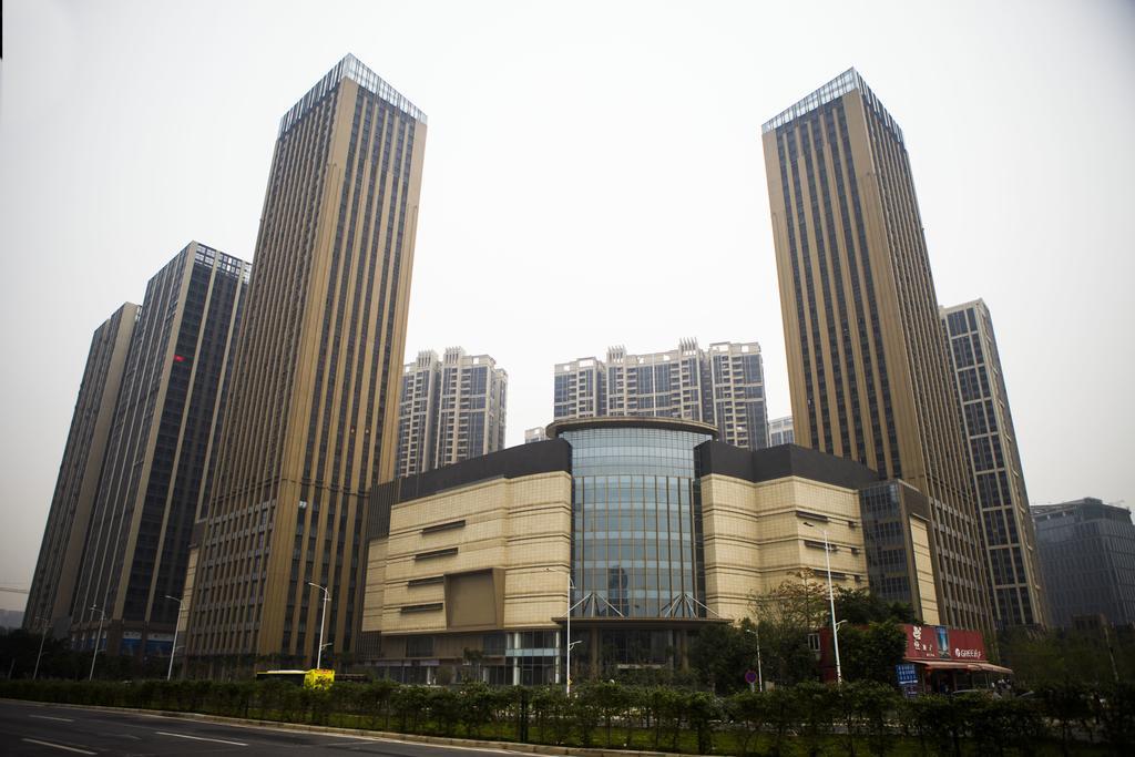 Guangzhou Yi Long International Apartment Bagian luar foto